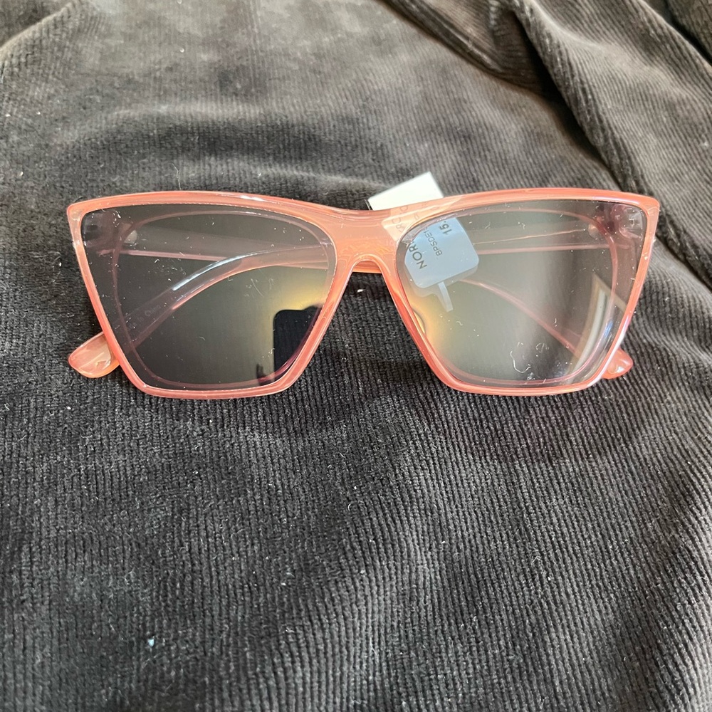 Clear Pink Oversized Cat-Eye Sunglasses. NWT